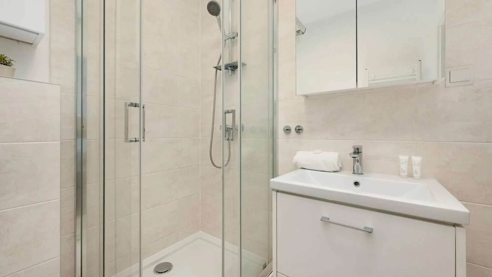 Bright & Modern Studio Kepa Mieszczanska By Noclegi Renters Вроцлав 0*,  Польша